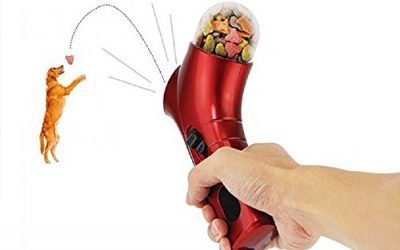 Goodid alimentador de pienso para perro y gato,pistola,lanzador,transmisor de comida para jugar al aire libre con mascota,juguete de formación y premio para animal domestico (Rojo) , mascotas